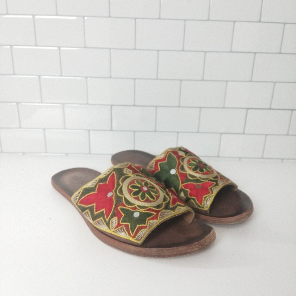 Jeffrey Campbell slides silk beaded slip on size 9 - Picture 5 of 5